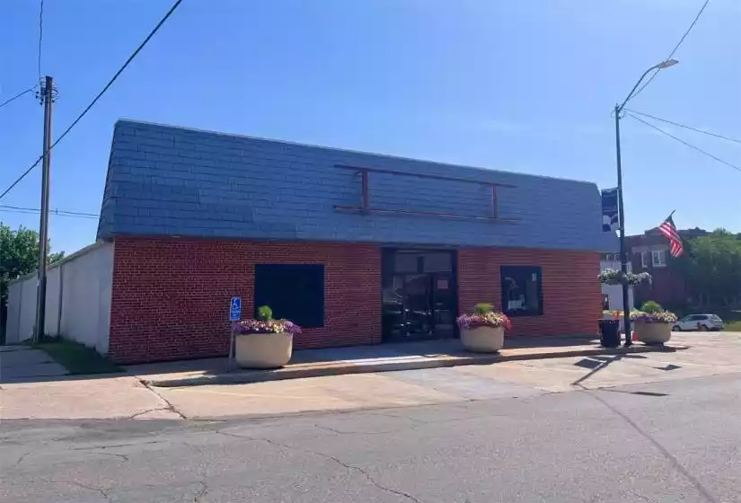 113 1st Street D, Mt Vernon, IA 52314, ,Commercial Lease,For Lease,1st,2402647