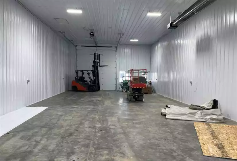 128 Greenfield Drive Unit B, Tiffin, IA 52340, ,Commercial Sale,For Sale,Greenfield,2402906