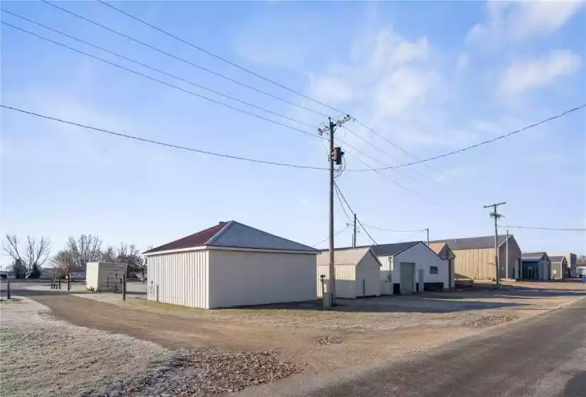 403 E Broadway, Stanwood, IA 52337, ,Commercial Sale,For Sale,E Broadway,2404542